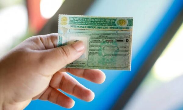 CPF irregular coloca em risco emissão e renovação da CNH; veja como regularizar a situação