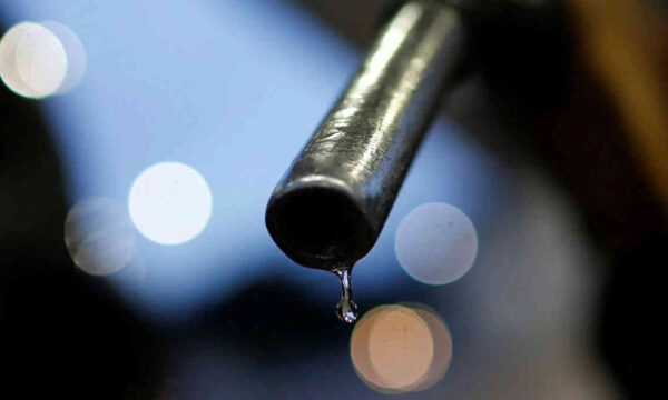 Governo deve prorrogar subsídio da gasolina até 9 de setembro, dizem f