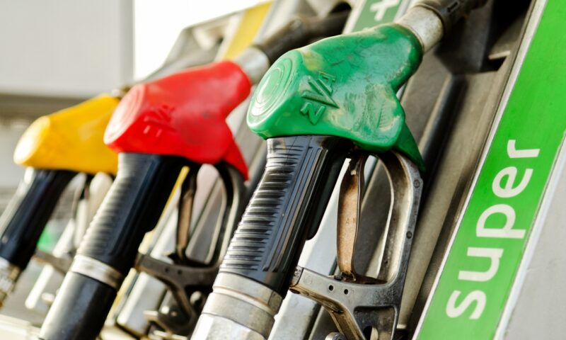 Gasolina passa a ter 32% de etanol a partir deste sábado (1)