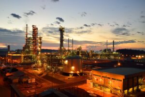 Petrobras reduziu utilização de refinarias para 98% em agosto, diz diretor