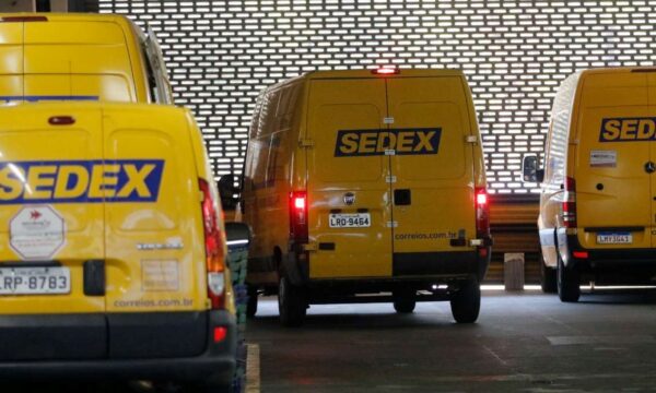 Nova fronteira: Correios passam a entregar no Brasil compras feitas em lojas do Paraguai