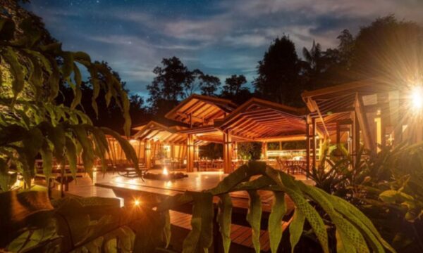 Hotel brasileiro na Amazônia entra no top 50 de luxo do mundo; diárias começam em R$ 5 mil