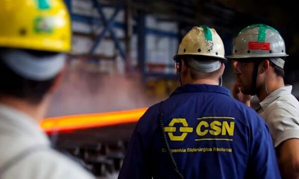 CSN (CSNA3) salta até 7% com nova rodada de propostas por unidade de cimento