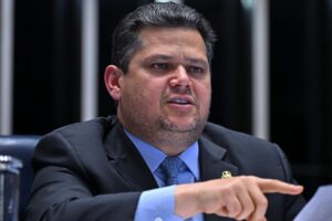 Alcolumbre sobre encontro com Lula: Não falamos nada do passado; diálo