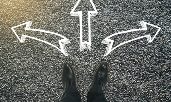 Seu cérebro te sabota? Estudo explica por que insistimos nas mesmas escolhas
