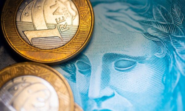 Dividendos de até 12,8%: BTG Pactual escala duas novas ações em carteira para agosto