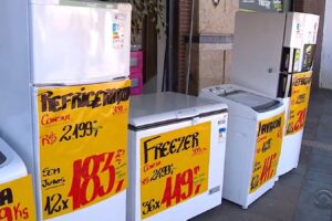 Preços com ou sem imposto: reforma tributária deixou dúvida sobre como anunciar valor de produtos
