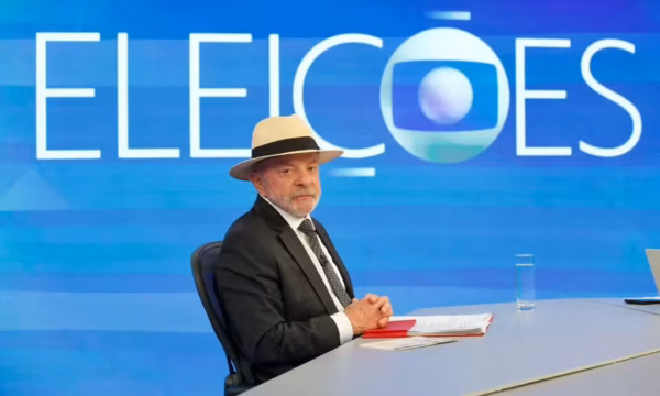 Análise: Caso Lulinha força Lula à defensiva e limita tentativa de pau