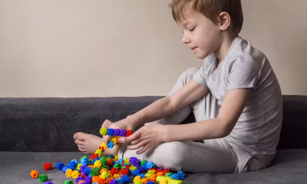 Quantas pessoas têm autismo no Brasil? Novo estudo traz estimativa inédita