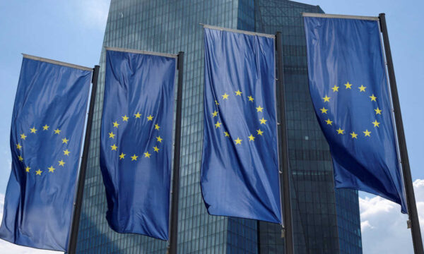 Bolsas da Europa operam mistas com Oriente Médio, PCE e balanço da Nvi