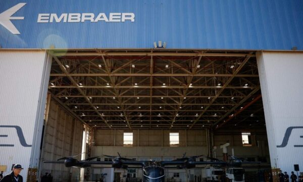 Embraer (EMBJ3): Ações sobem com financiamento do BNDES, voo da Eve e
