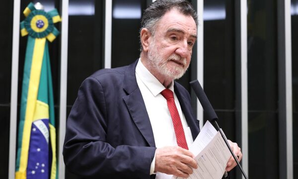 Executiva Nacional da Rede-Psol anula decisão do diretório de MG e anuncia apoio a Patrus (PT)