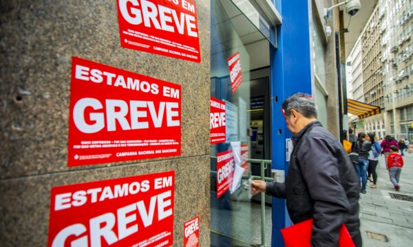 Bancários fazem paralisação: como fica o pagamento de contas e de salá