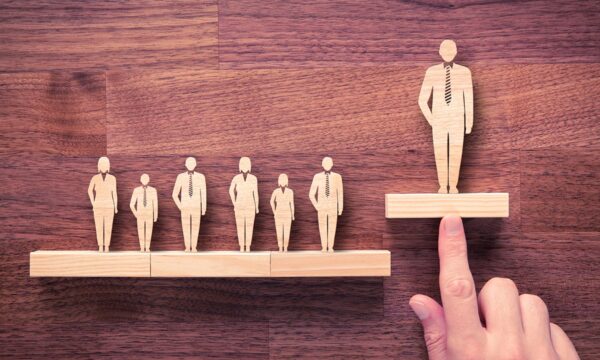 Quem são os CEOs do Brasil? Pesquisa revela perfil e o que tira o sono