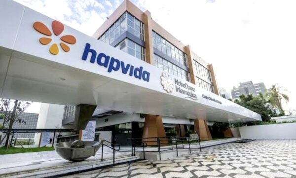 Hapvida cai 20% após balanço: veja os pontos que deixaram o mercado em alerta
