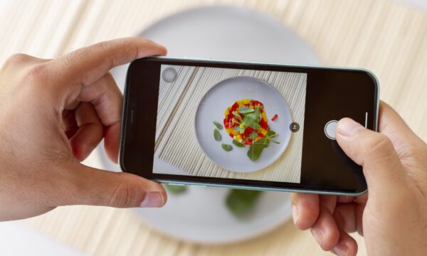 A comida é bonita, mas a foto ficou feia? Conheça 5 recursos que podem