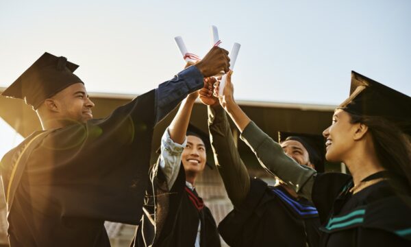 Cinco formas de aproveitar a faculdade para acelerar sua carreira antes do diploma