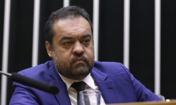 PF faz nova operação de busca e apreensão contra ex-governador do Rio