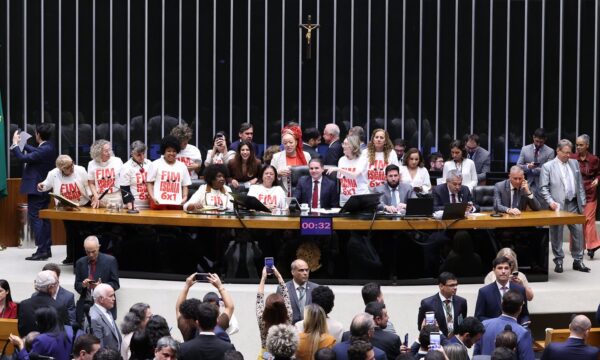 PEC 6×1: entenda mudanças na jornada de trabalho e a tramitação no Senado