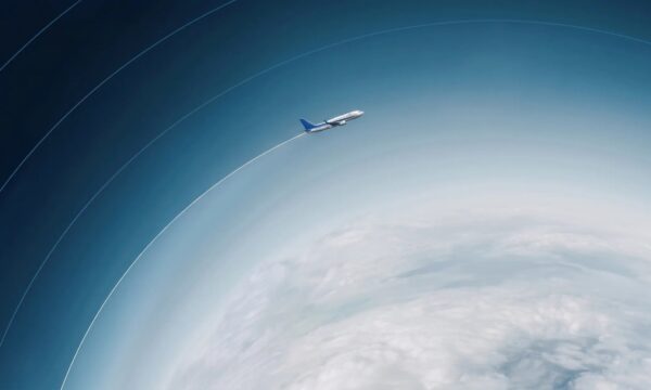 Google testa IA para reduzir impacto climático de aviões em corredor aéreo no Atlântico