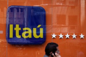 Itaú (ITUB4) crava 11º alta no lucro, a R$ 12,4 bilhões, elevação de 7
