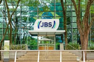 JBS (JBSS32) mira controle total da Pilgrim’s Pride e sobe em NY; o qu