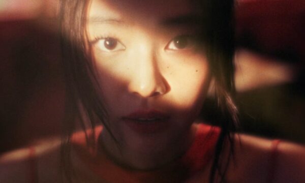 Jennie, do BLACKPINK, lança o EP solo ‘Fallen Angel’