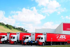 JSL lucra R$ 12 milhões no segundo trimestre, queda de 43,7%