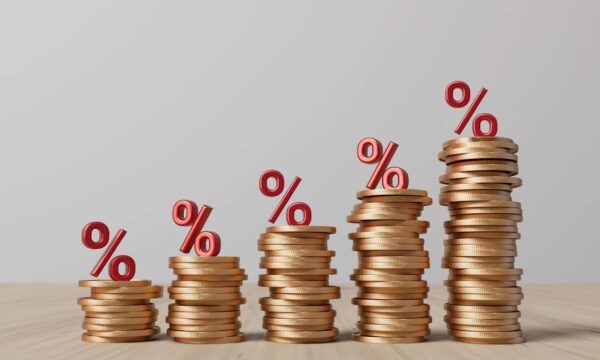 Juros futuros perdem força na contramão dos Treasuries
