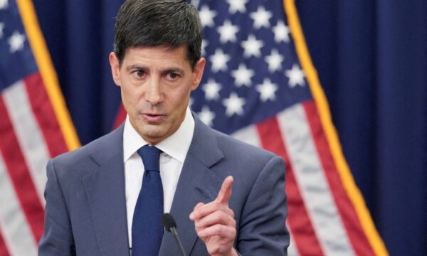 Warsh levantou possibilidade de mudar frequência das reuniões de política monetária do Fed, segundo NYT