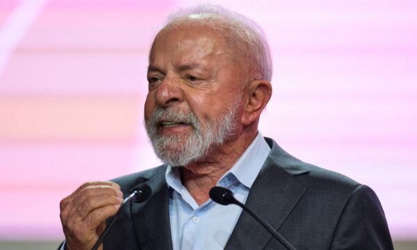 Lula promete investir em defesa e proteger terras raras de China e EUA