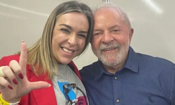 Lula diz em nota que fotos com Roberta Luchsinger não significam relação pessoal
