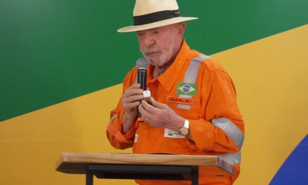Real Time Big Data: Lula tem 44 pontos de vantagem sobre Flávio Bolson