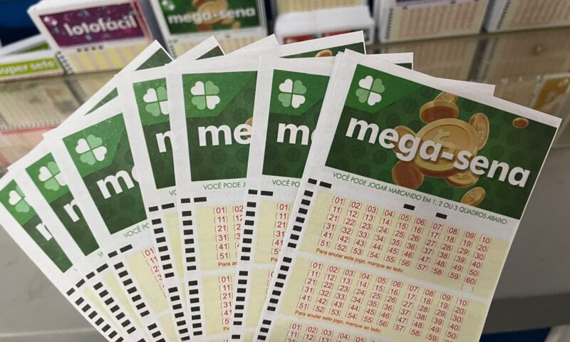 Mega-Sena pode pagar R$ 58 milhões neste domingo; g1 transmite ao vivo