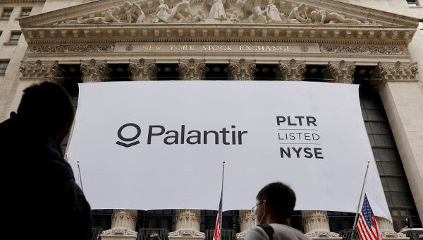 Palantir cresce 93% em receita e projeta US$ 2,16 bilhões para o próximo trimestre