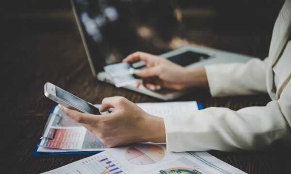 Os 5 melhores apps para organizar contas e nunca mais esquecer um bole