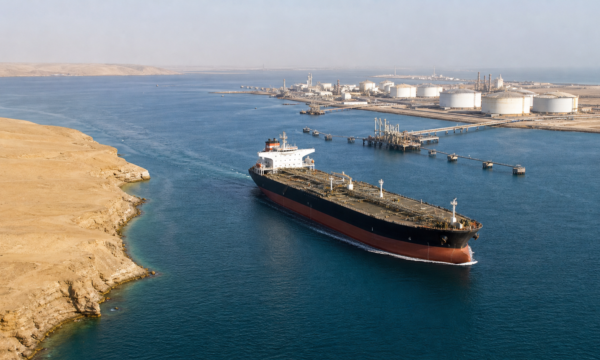Petróleo sobe com tensão no Mar Vermelho e impasse em Ormuz