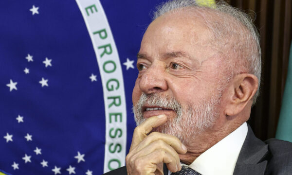 Governo está fazendo o dinheiro circular na comunidade e isso permite