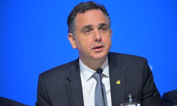 Bruno Dantas oficializa saída do TCU, e Pacheco é favorito para vaga