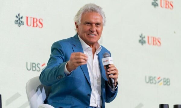 Caiado registra candidatura à Presidência no TSE com patrimônio 111% m