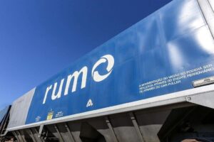 Rumo (RAIL3) tem lucro acima do esperado no 2º trimestre