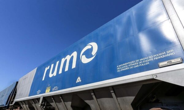 Rumo (RAIL3) tem lucro acima do esperado no 2º trimestre