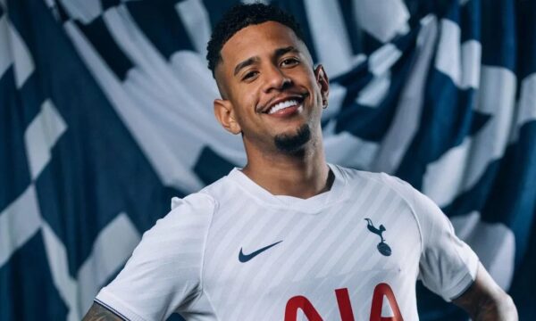 Savinho ‘muda de nome’ no Tottenham e resgata identidade usada fora do