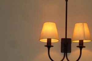 Fim à lâmpada branca? Geração Z quer levar luz baixa até aos escritóri