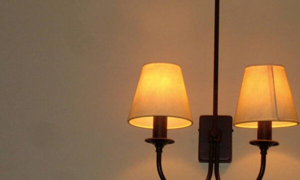 Fim da lâmpada branca? Geração Z quer levar a luz baixa aos escritórios