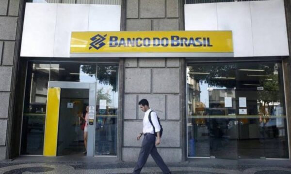 Banco do Brasil lucra R$ 3,9 bi no 2° trimestre e retoma alta, mas ina