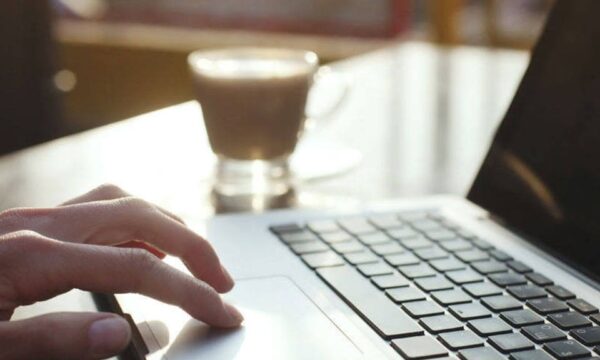 A IA está fazendo o trabalho dos iniciantes? O risco para quem está co