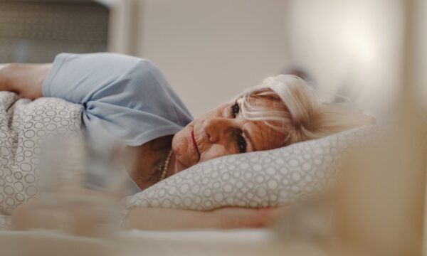 Quantas horas dormir? Estudo revela tempo ideal contra envelhecimento