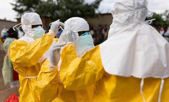 Ebola mata 2.184 na RDC em surto com 4.665 casos