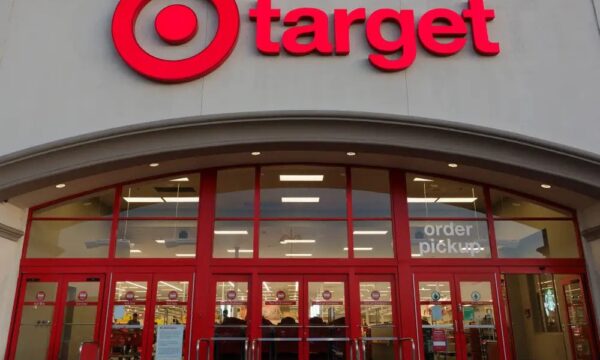 Fantasia de Halloween faz Target se desculpar após acusação de racismo